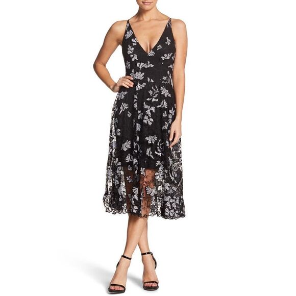 Dress the Population Audrey Plunge Neck Lace Overlay Midi Dress, Size Medium - Picture 1 of 16